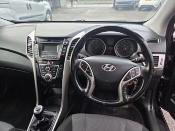 Hyundai i30 1.6 CRDi Blue Drive SE Tourer Euro 6 (s/s) 5dr