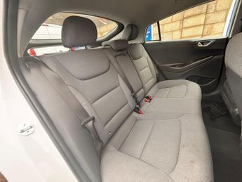 Hyundai IONIQ 38.3kWh Premium Auto 5dr