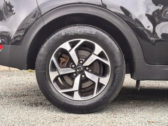 Hyundai IONIQ 38.3kWh Premium Auto 5dr