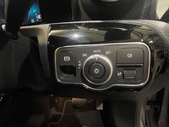 Mercedes-Benz A Class 1.5 A180d Sport 7G-DCT Euro 6 (s/s) 5dr