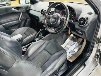 Audi A1 1.4 TFSI S line S Tronic Euro 5 (s/s) 3dr