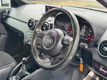Audi A1 1.4 TFSI S line S Tronic Euro 5 (s/s) 3dr