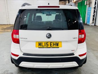 Skoda Yeti 2.0 TDI Elegance Outdoor DSG 4WD Euro 5 5dr