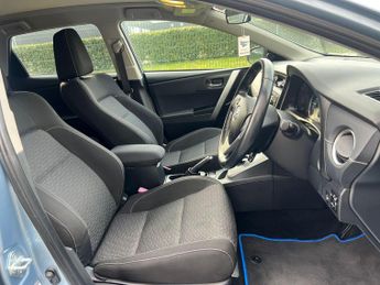 Toyota Auris 1.8 VVT-h Icon Plus CVT Euro 5 (s/s) 5dr