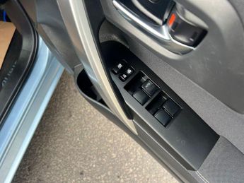 Toyota Auris 1.8 VVT-h Icon Plus CVT Euro 5 (s/s) 5dr