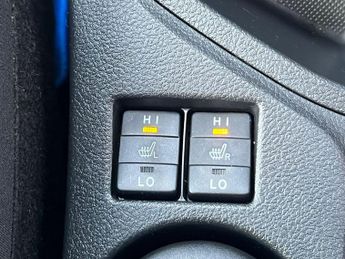 Toyota Auris 1.8 VVT-h Icon Plus CVT Euro 5 (s/s) 5dr