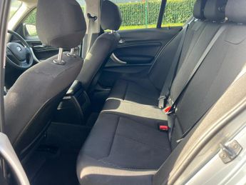 BMW 1 Series 2.0 118d SE Auto Euro 5 (s/s) 5dr