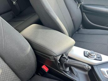 BMW 1 Series 2.0 118d SE Auto Euro 5 (s/s) 5dr