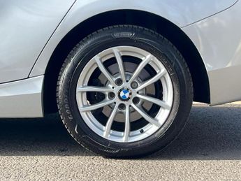 BMW 1 Series 2.0 118d SE Auto Euro 5 (s/s) 5dr