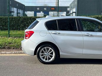 BMW 1 Series 2.0 118d SE Auto Euro 5 (s/s) 5dr