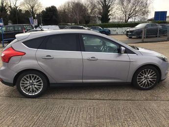 Ford Focus 1.6 Zetec Powershift Euro 5 5dr