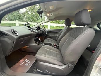 Ford Fiesta 1.0T EcoBoost Zetec Powershift Euro 5 3dr
