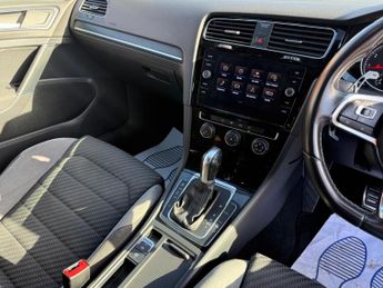 Volkswagen Golf 1.5 TSI EVO R-Line DSG Euro 6 (s/s) 5dr