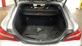 Mercedes-Benz CLA 2.1 CLA220d AMG Line Shooting Brake 7G-DCT Euro 6 (s/s) 5dr
