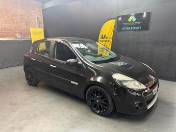 Renault Clio 1.2 TCe Dynamique TomTom Euro 5 5dr