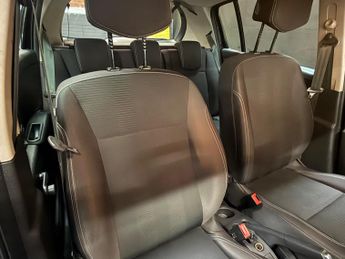 Renault Clio 1.2 TCe Dynamique TomTom Euro 5 5dr