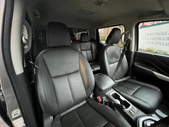 Nissan Navara 2.3 dCi Tekna Auto 4WD Euro 6 4dr