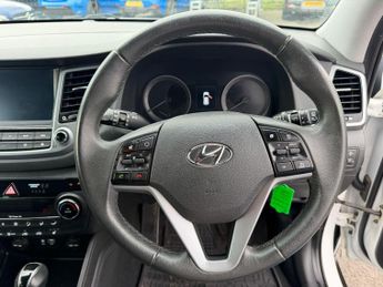 Hyundai TUCSON 1.7 CRDi Blue Drive Premium DCT Euro 6 (s/s) 5dr