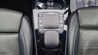 Mercedes-Benz CLA 1.3 CLA180 AMG Line (Premium 2) Coupe 7G-DCT Euro 6 (s/s) 4dr