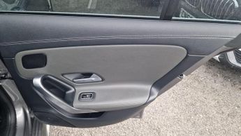 Mercedes-Benz CLA 1.3 CLA180 AMG Line (Premium 2) Coupe 7G-DCT Euro 6 (s/s) 4dr