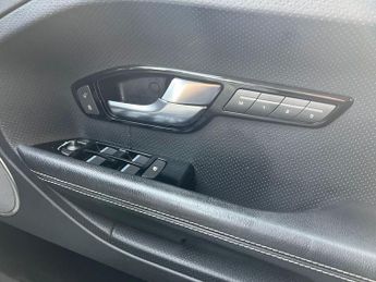 Land Rover Range Rover Evoque 2.2 SD4 Dynamic Auto 4WD Euro 5 5dr