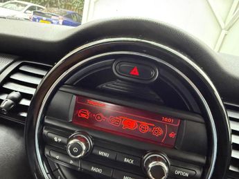 MINI Hatch 1.5 Cooper Euro 6 (s/s) 5dr