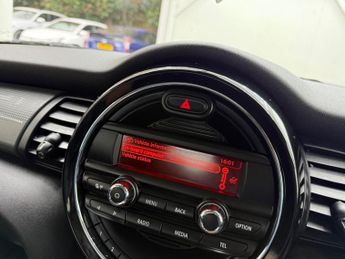 MINI Hatch 1.5 Cooper Euro 6 (s/s) 5dr