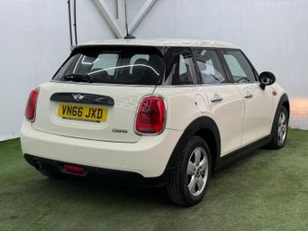 MINI Hatch 1.5 Cooper Euro 6 (s/s) 5dr