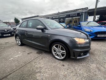 Audi A1 1.6 TDI S line Euro 5 (s/s) 3dr