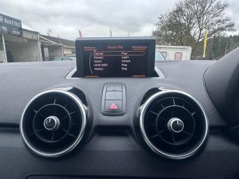 Audi A1 1.6 TDI S line Euro 5 (s/s) 3dr
