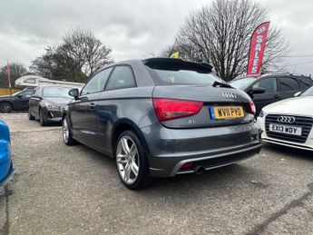 Audi A1 1.6 TDI S line Euro 5 (s/s) 3dr