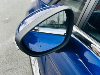 Ford Fiesta 1.0T EcoBoost Zetec Hatchback 3dr Petrol Powershift Euro 5 (100 