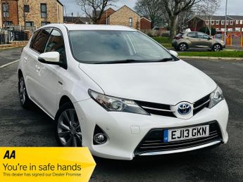 Toyota Auris 1.8 VVT-h Excel Hatchback 5dr Petrol Hybrid CVT Euro 5 (s/s) (13