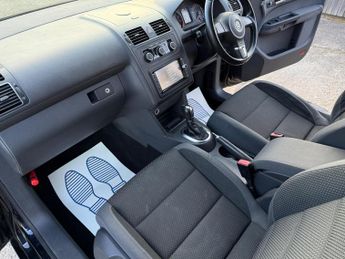 Volkswagen Touran 1.4 TSI SE MPV Petrol DSG Euro 5 (140ps)