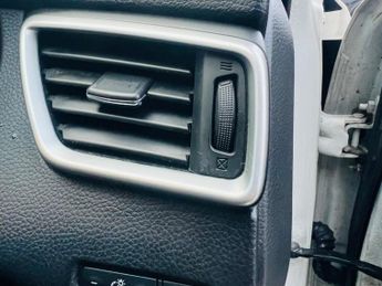 Nissan Qashqai 1.6 dCi Tekna XTRON 2WD Euro 5 (s/s) 5dr