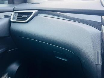 Nissan Qashqai 1.6 dCi Tekna XTRON 2WD Euro 5 (s/s) 5dr