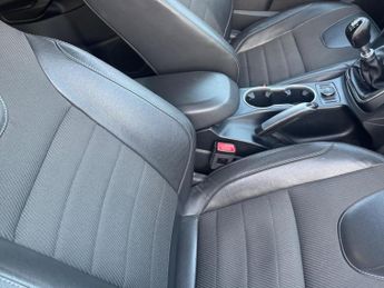 Ford Kuga 2.0 TDCi Titanium AWD Euro 5 5dr