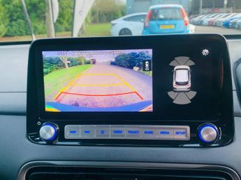 Hyundai KONA 64kWh Premium Auto 5dr (10.5kW Charger)