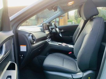 Hyundai KONA 64kWh Premium Auto 5dr (10.5kW Charger)