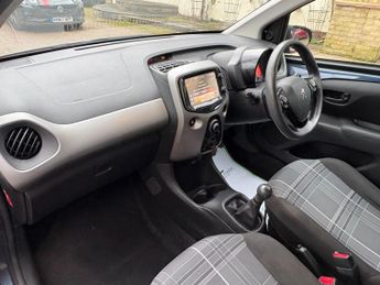Peugeot 108 1.0 Active Euro 6 5dr