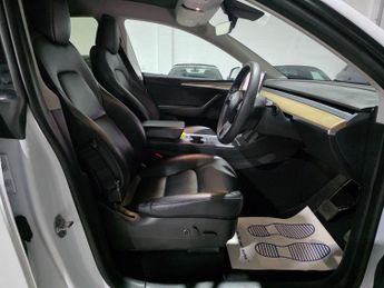 Tesla Model Y (Dual Motor) Long Range Auto 4WDE 5dr