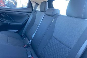 Toyota Yaris 1.5 VVT-h Icon E-CVT Euro 6 (s/s) 5dr