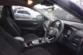 Nissan Qashqai 1.3 DIG-T MHEV Acenta Premium XTRON Euro 6 (s/s) 5dr