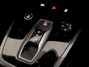 Audi Q4 e-tron 40 S line SUV 5dr Electric Auto 82kWh (204 ps)