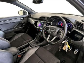 Audi Q3 2.0 TDI 35 S line SUV 5dr Diesel S Tronic Euro 6 (s/s) (150 ps)