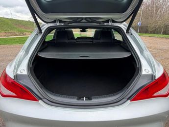 Mercedes-Benz CLA 2.1 CLA200d Sport Shooting Brake 7G-DCT Euro 6 (s/s) 5dr