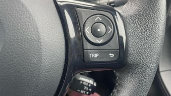 Toyota Yaris 1.5 VVT-h Icon E-CVT Euro 6 (s/s) 5dr