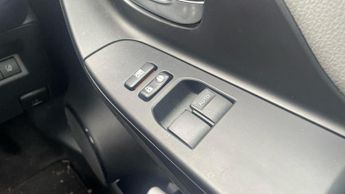 Toyota Yaris 1.5 VVT-h Icon E-CVT Euro 6 (s/s) 5dr