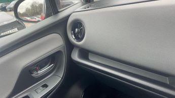 Toyota Yaris 1.5 VVT-h Icon E-CVT Euro 6 (s/s) 5dr