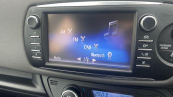 Toyota Yaris 1.5 VVT-h Icon E-CVT Euro 6 (s/s) 5dr